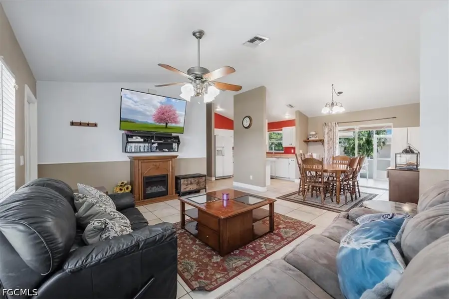 507 SE 8th Terrace, Cape Coral, FL 33990 - #2