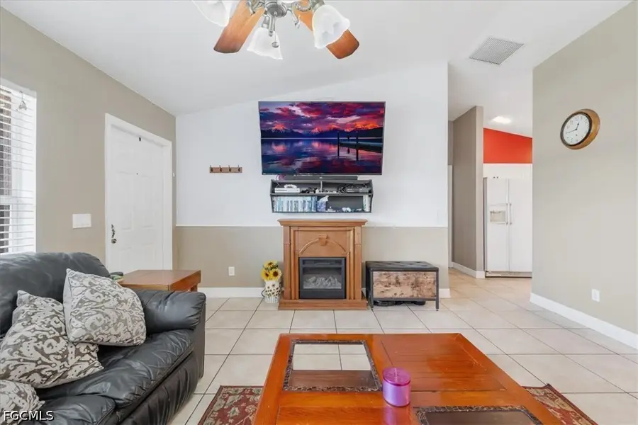 507 SE 8th Terrace, Cape Coral, FL 33990 - #3