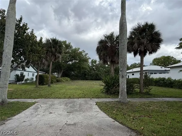 3427 Avocado Drive, Fort Myers, FL 33901