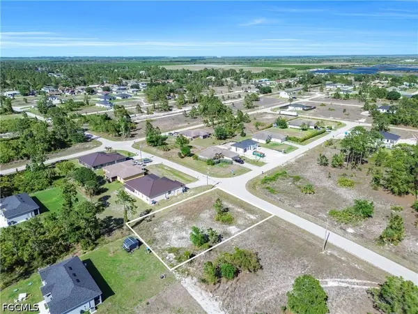 1134 Hallmark Avenue, Lehigh Acres, FL 33974