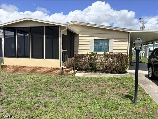 3053 Artesian Lane, North Fort Myers, FL 33917