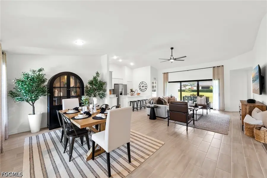 915 NE 35th Lane, Cape Coral, FL 33909 - #2