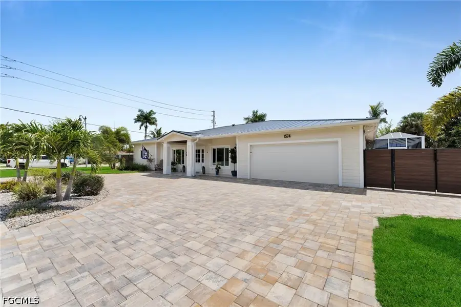 1574 Ricardo Avenue, Fort Myers, FL 33901 - #2