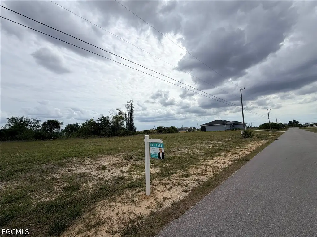 904 NE 20th Street, Cape Coral, FL 33909 - #1