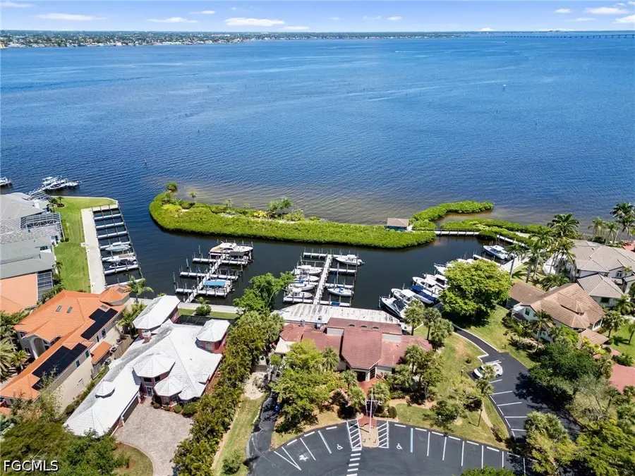 9819 Capstan Court, Fort Myers, FL 33919 - #3