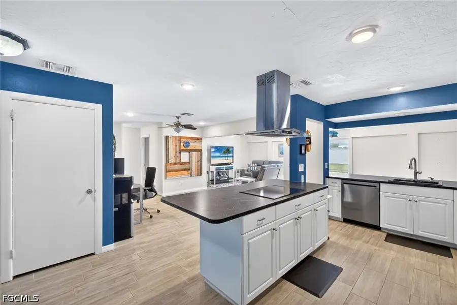 4547 SE 11th Avenue, Cape Coral, FL 33904 - #3