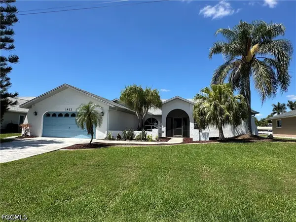 1922 SE 10th Place, Cape Coral, FL 33990