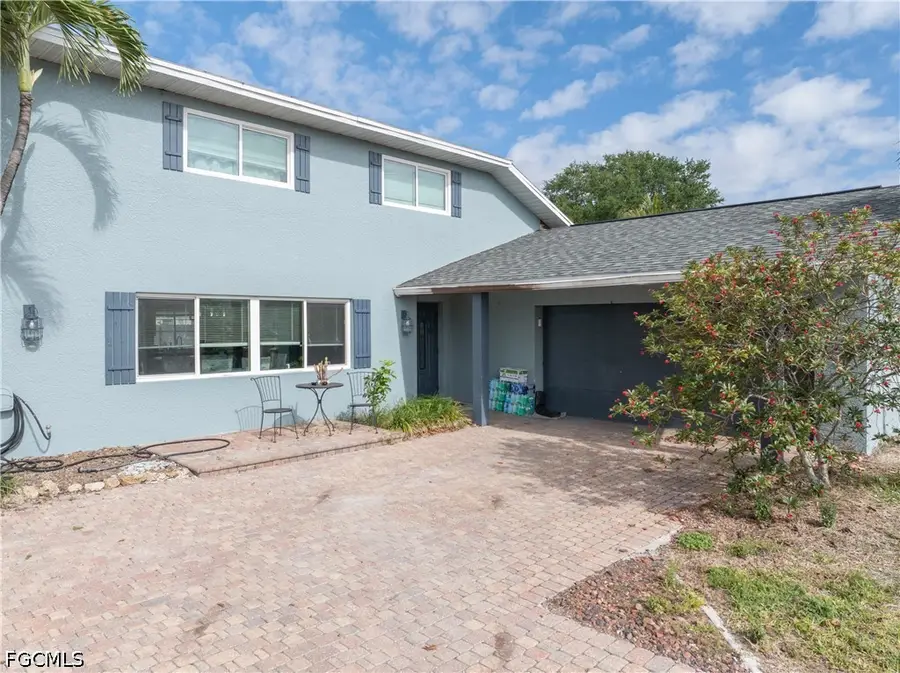 906 NE 2nd Avenue, Cape Coral, FL 33909 - #3