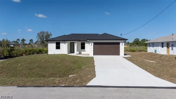 372 Chalet Avenue S, Lehigh Acres, FL 33974