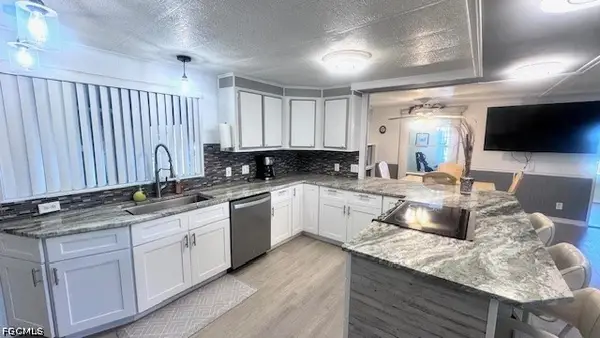 5512 Salem Lane, North Fort Myers, FL 33917