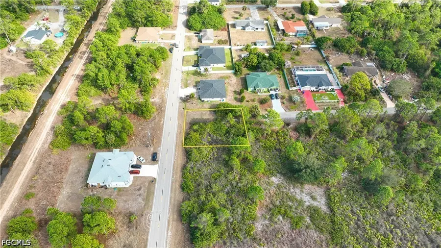 14 E 12th Street, Lehigh Acres, FL 33972 - #2