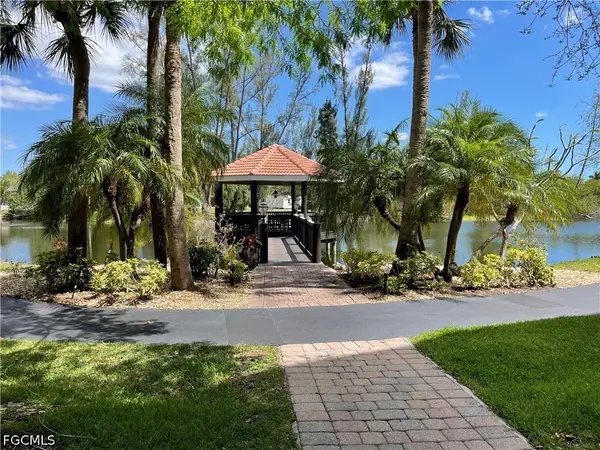 10031 Lake Cove Drive #302, Fort Myers, FL 33908