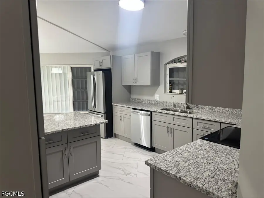 2400 Barcelona Avenue, Fort Myers, FL 33905 - #2