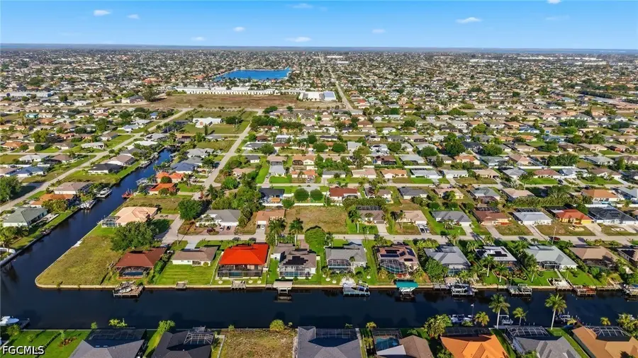 4208 SW 5th Place, Cape Coral, FL 33914 - #3