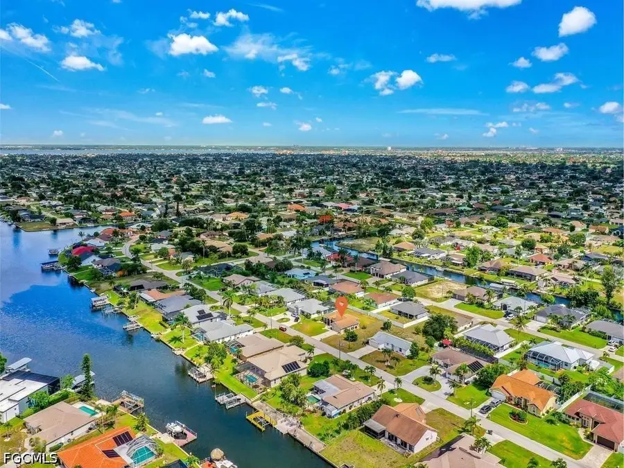 404 SE 28th Terrace, Cape Coral, FL 33904 - #2