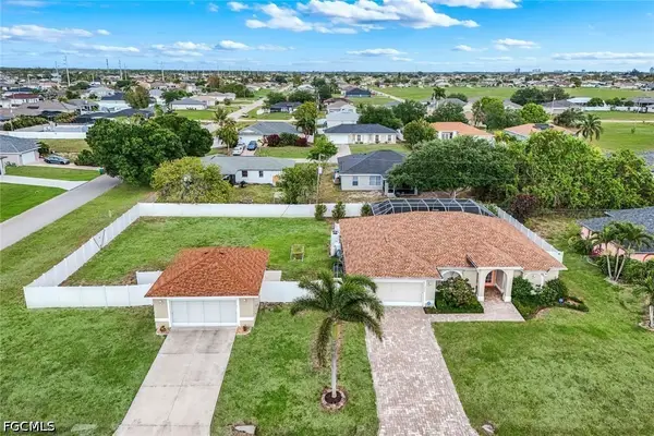 2217 NE 1st Place, Cape Coral, FL 33909