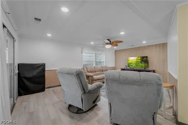 5506 Harbor Lane, North Fort Myers, FL 33917