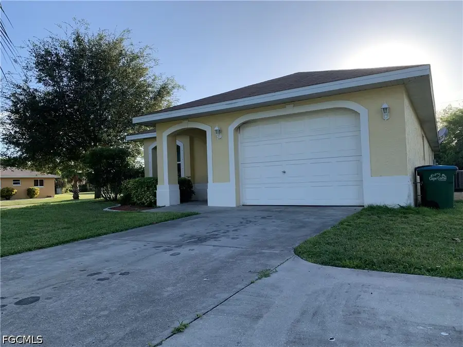 1242 SE 24th Avenue, Cape Coral, FL 33990 - #2