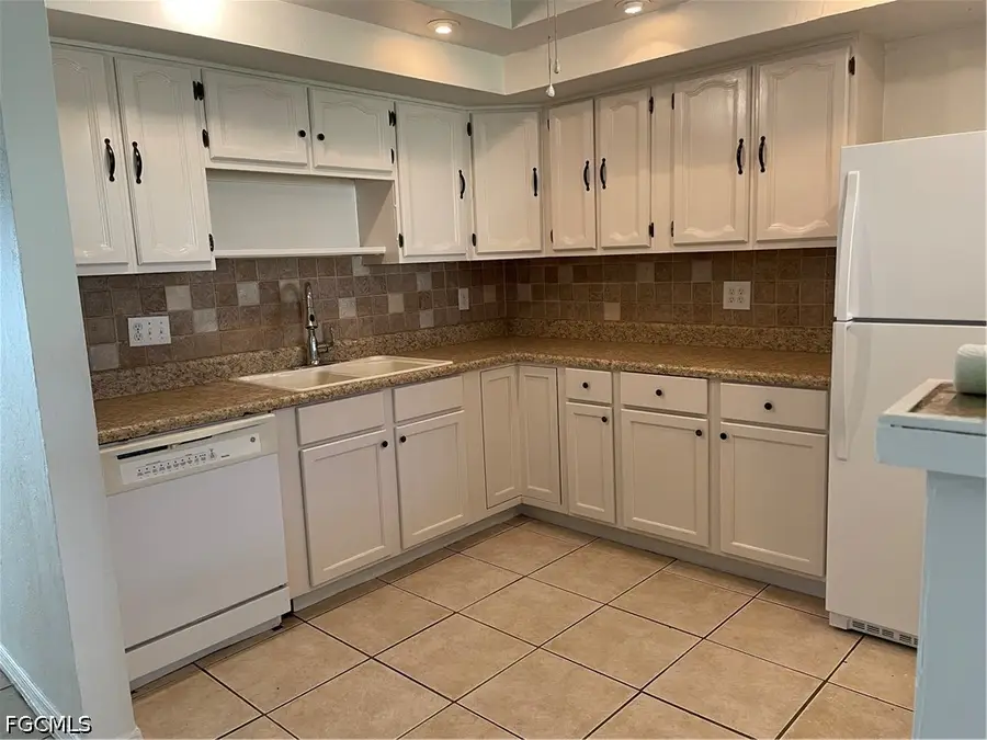 7401 Albany Road, Fort Myers, FL 33967 - #3