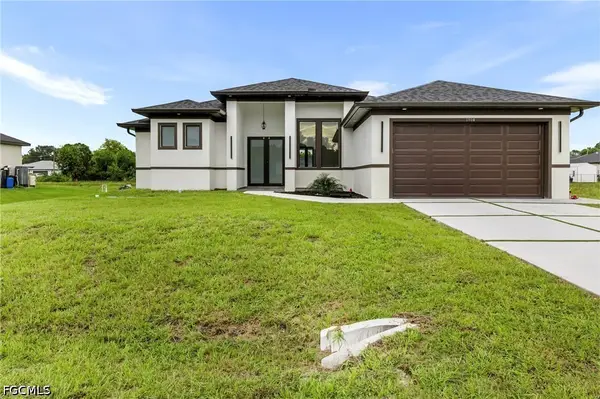 1904 Crawford Avenue N, Lehigh Acres, FL 33971