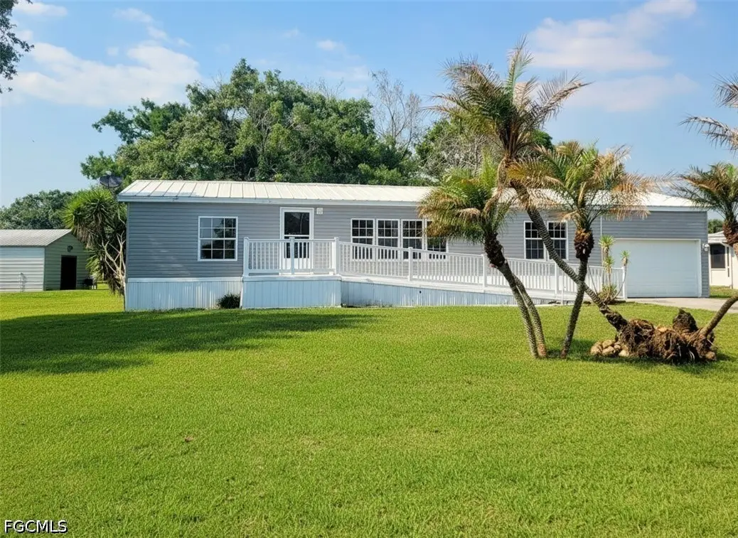 1047 Mayford Lake Road, Moore Haven, FL 33471 - #1