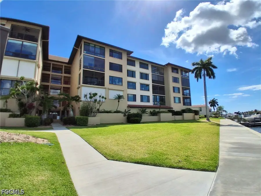 4013 SE 20th Place #402, Cape Coral, FL 33904 - #3