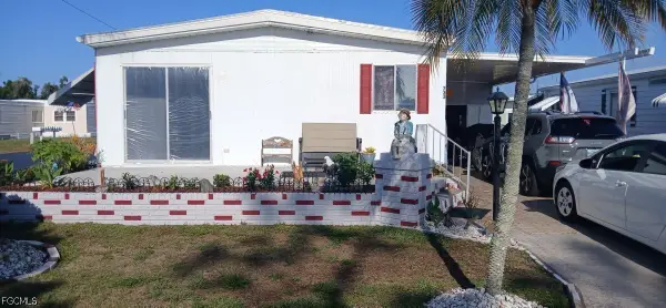 733 Leisure Lane, North Fort Myers, FL 33917