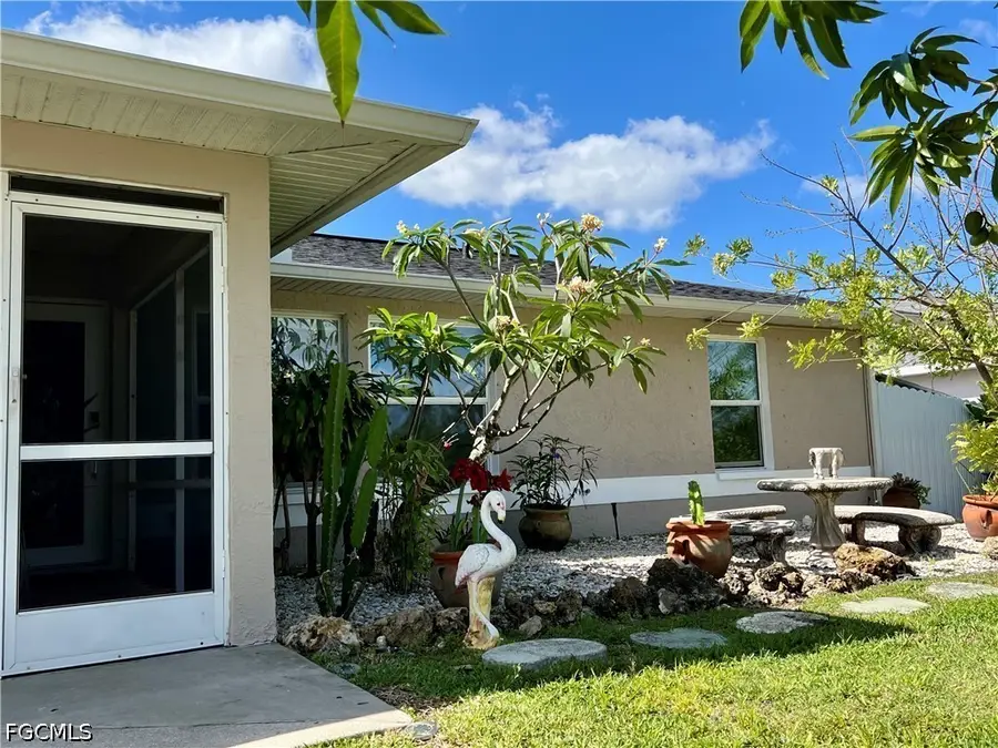 702 SW 25th Street, Cape Coral, FL 33914 - #2