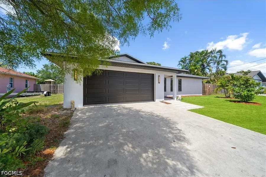 1437 SE 11th Street, Cape Coral, FL 33990 - #3