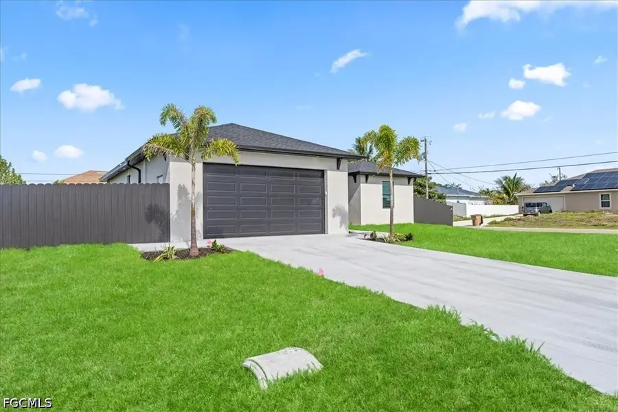 1420 NE 12th Place, Cape Coral, FL 33909 - #3