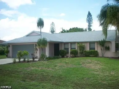 934 SE 25th Lane, Cape Coral, FL 33904