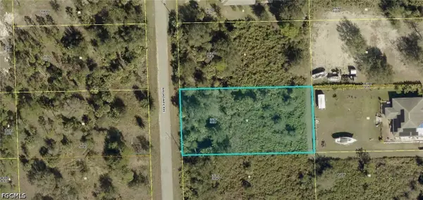 914 Broadway Avenue, Lehigh Acres, FL 33972