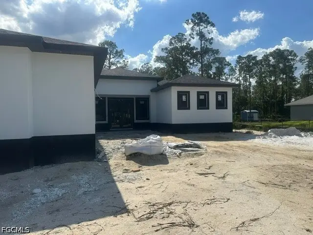 811 Hamilton Avenue, Lehigh Acres, FL 33972 - #3