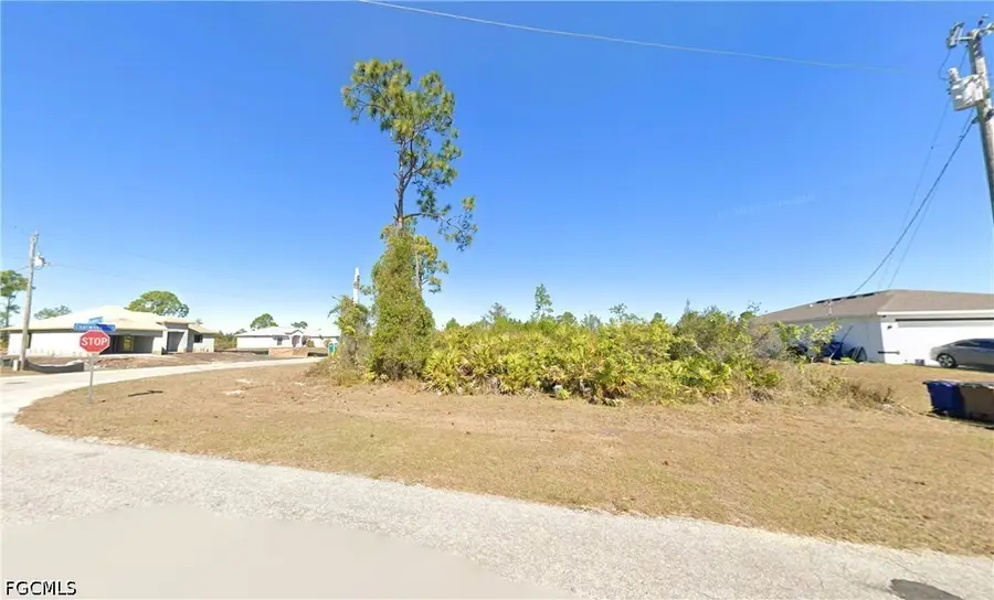 635 Chambers Street E, Lehigh Acres, FL 33974 - #3