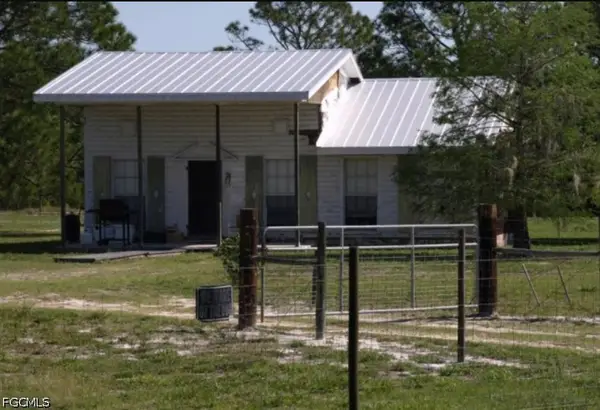 22841 N River Road, Alva, FL 33920