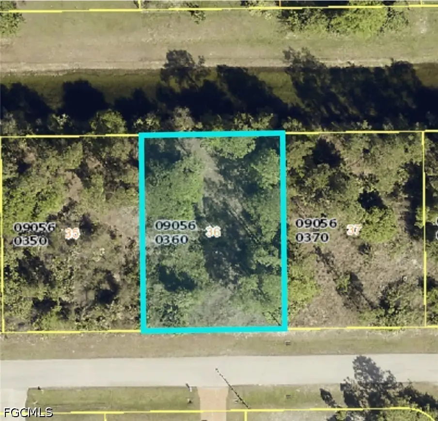 1039 Binkley Street E, Lehigh Acres, FL 33974 - #1