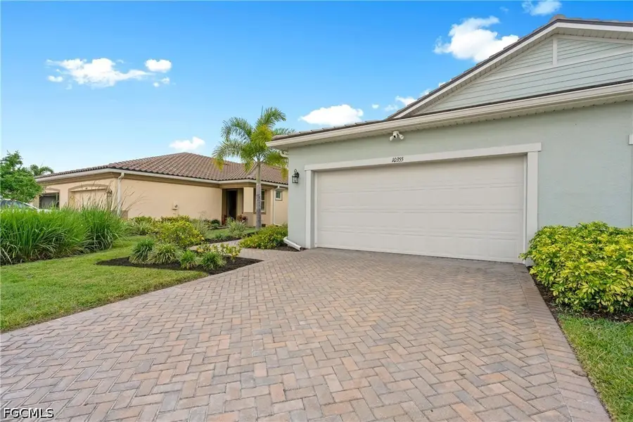 10355 Bonavie Cove Drive, Fort Myers, FL 33966 - #3