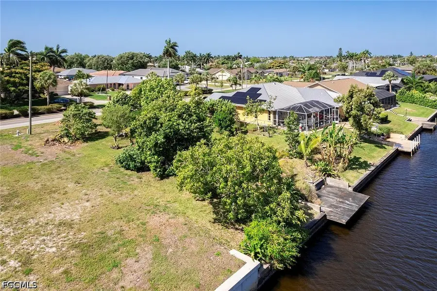 2411 Everest Parkway, Cape Coral, FL 33904 - #2