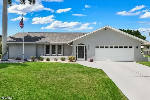 2107 SE 25th Terrace, Cape Coral, FL 33904