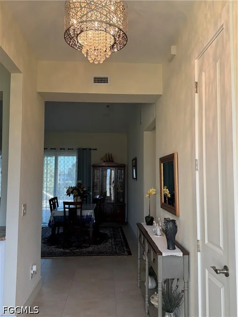 618 SW 31st Terrace, Cape Coral, FL 33914 - #2