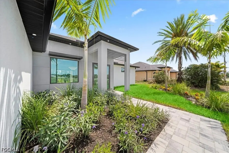 220 NE 9th Street, Cape Coral, FL 33909 - #2