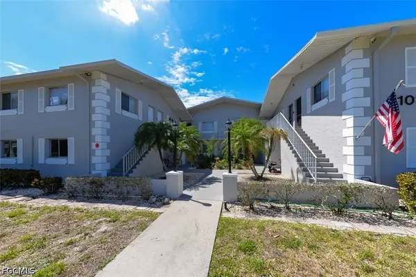 8101 Country Road #203, Fort Myers, FL 33919