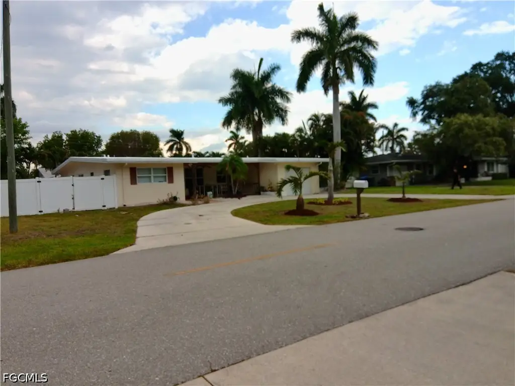 1443 Ricardo Avenue, Fort Myers, FL 33901 - #1
