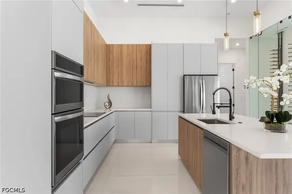 10 SW 33rd Avenue, Cape Coral, FL 33991