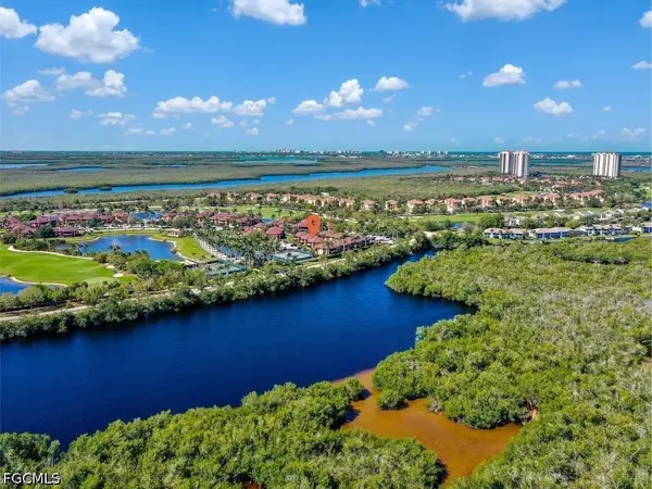 1512 Mainsail Drive #10, Naples, FL 34114