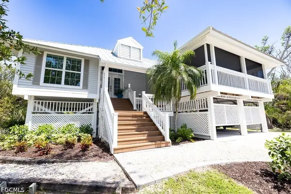 207 Daniel Drive, Sanibel, FL 33957