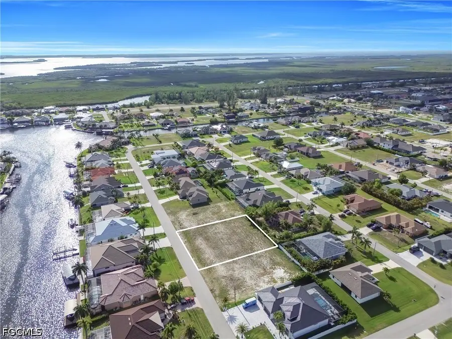 3729 SW 2nd Street, Cape Coral, FL 33991 - #3