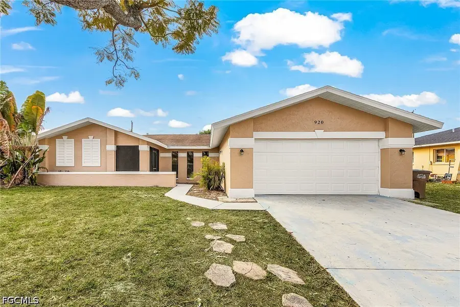 920 SE 21st Street, Cape Coral, FL 33990 - #2