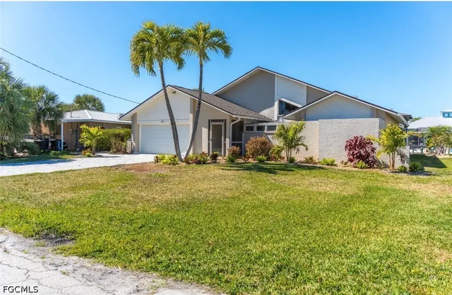 323 Washington Court, Fort Myers Beach, FL 33931 - #2