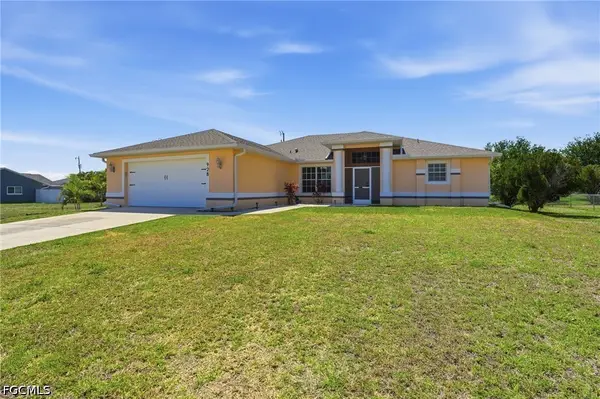 928 NW 5th Place, Cape Coral, FL 33993